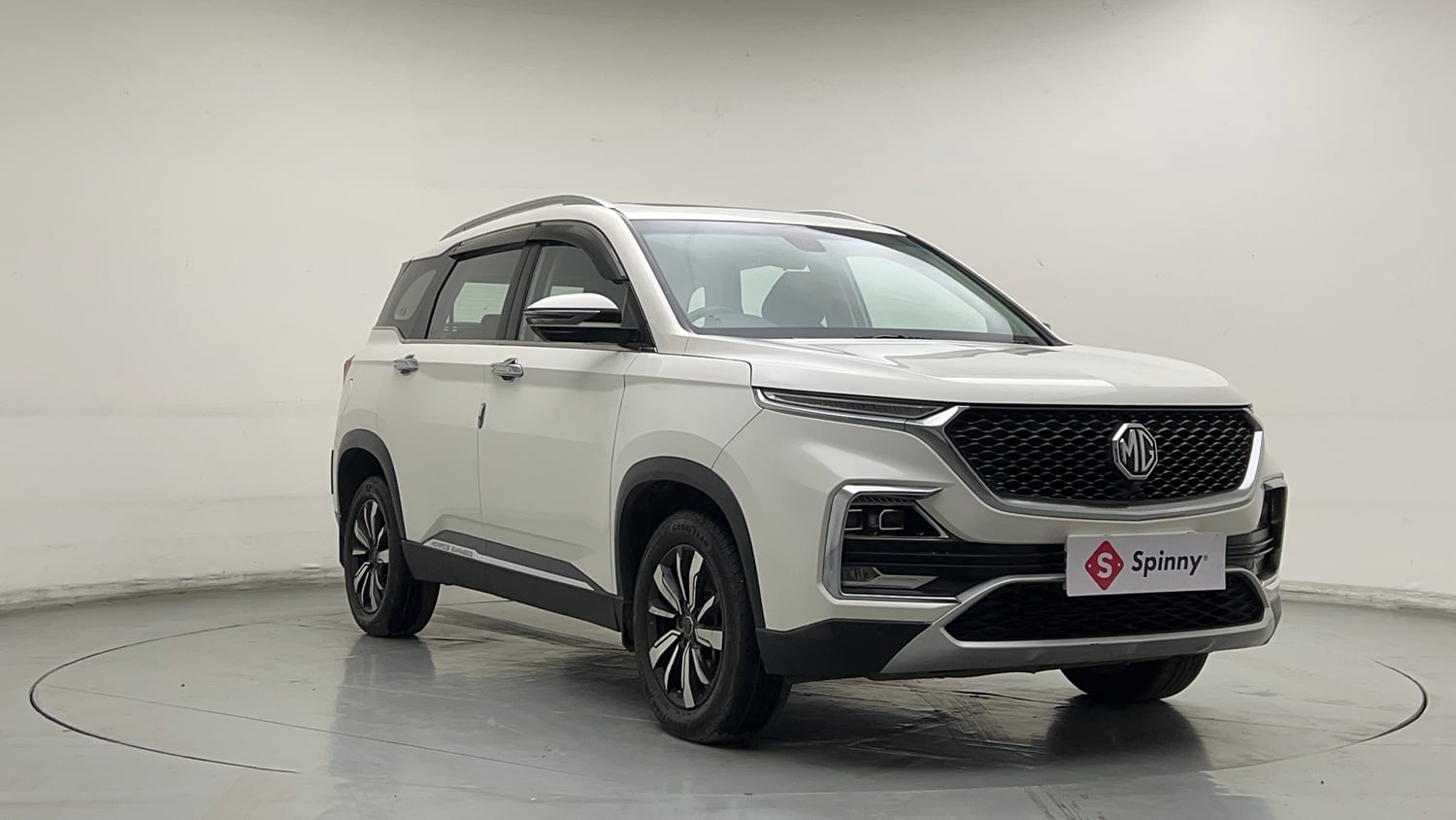 Used 2019 MG Motors Hector Sharp 1.5 DCT Petrol Petrol Automatic exterior RIGHT FRONT CORNER VIEW