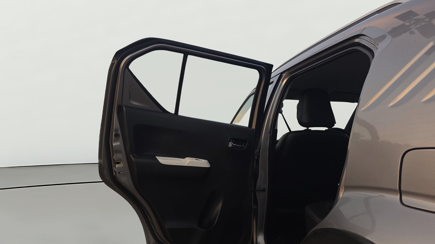 Used 2019 Maruti Suzuki Ignis Alpha 1.2 AMT Petrol Automatic interior LEFT REAR DOOR OPEN VIEW