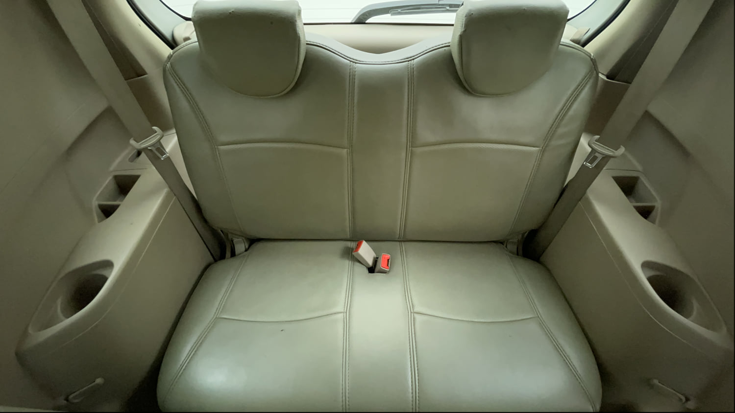 Used 2014 Maruti Suzuki Ertiga ZXi Petrol Manual interior THIRD ROW SEAT