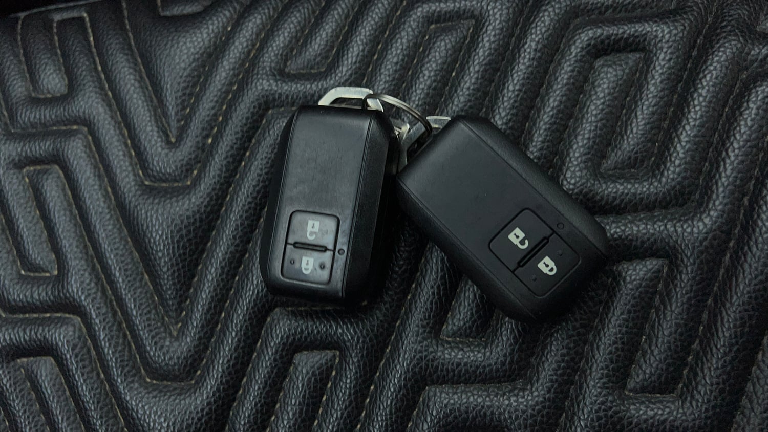 Used 2022 Maruti Suzuki Brezza ZXi Petrol Manual extra CAR KEY VIEW