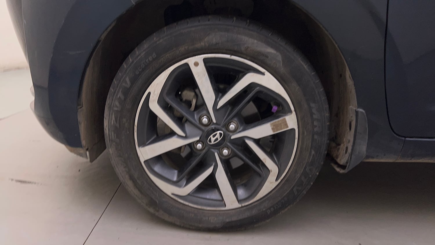 Used 2021 Hyundai Grand i10 Nios Asta AMT 1.2 Kappa VTVT Petrol Automatic tyres LEFT FRONT TYRE RIM VIEW
