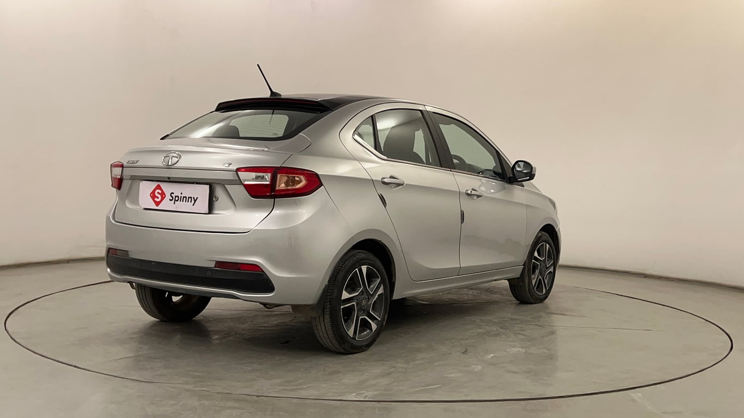 Used 2018 Tata Tigor Revotron XZ (O) Petrol Manual exterior RIGHT REAR CORNER VIEW