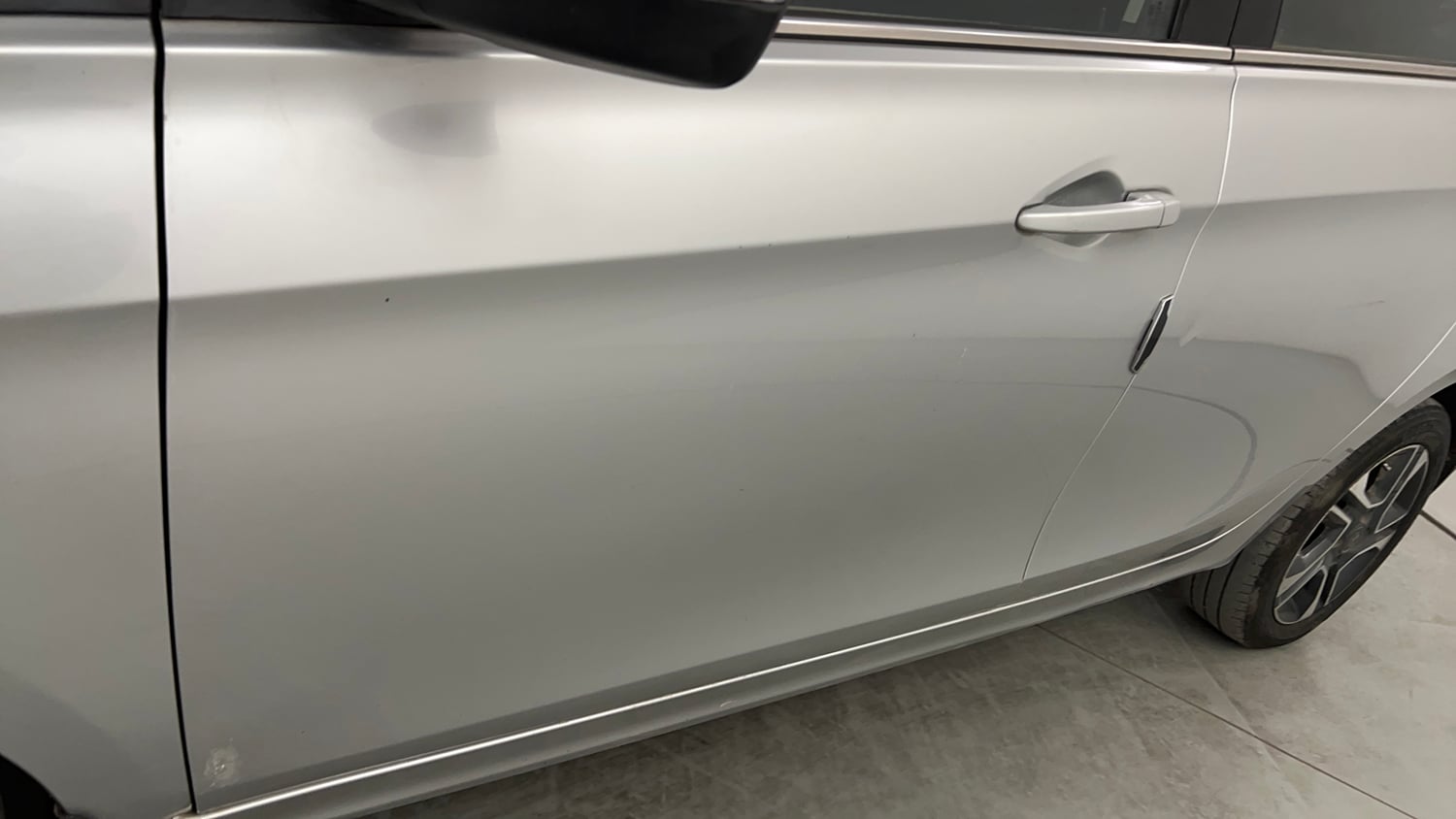 Used 2018 Tata Tigor Revotron XZ (O) Petrol Manual dents MINOR SCRATCH