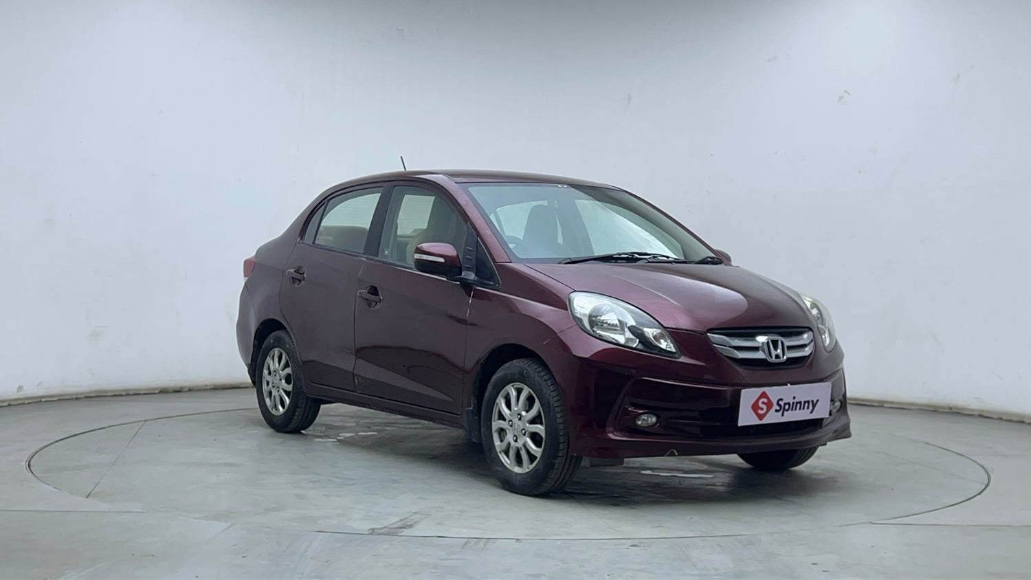 Used 2013 Honda Amaze 1.2 VX i-VTEC Petrol Manual exterior RIGHT FRONT CORNER VIEW