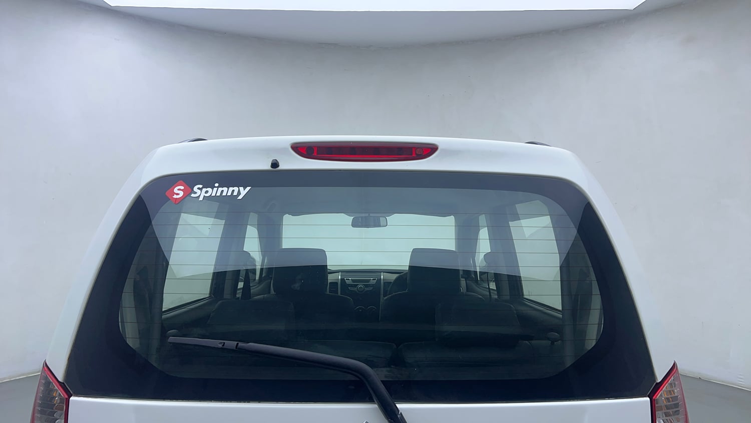 Used 2014 Maruti Suzuki Wagon R VXI Petrol Manual exterior BACK WINDSHIELD VIEW