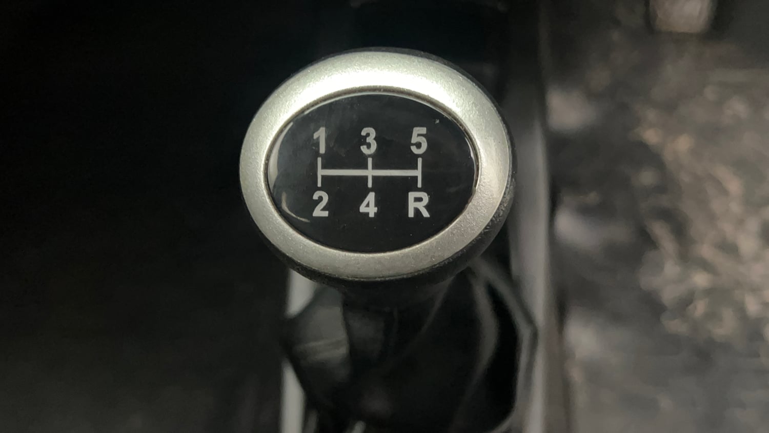 Used 2013 Maruti Suzuki Wagon R Stingray VXi Petrol Manual interior GEAR  KNOB VIEW