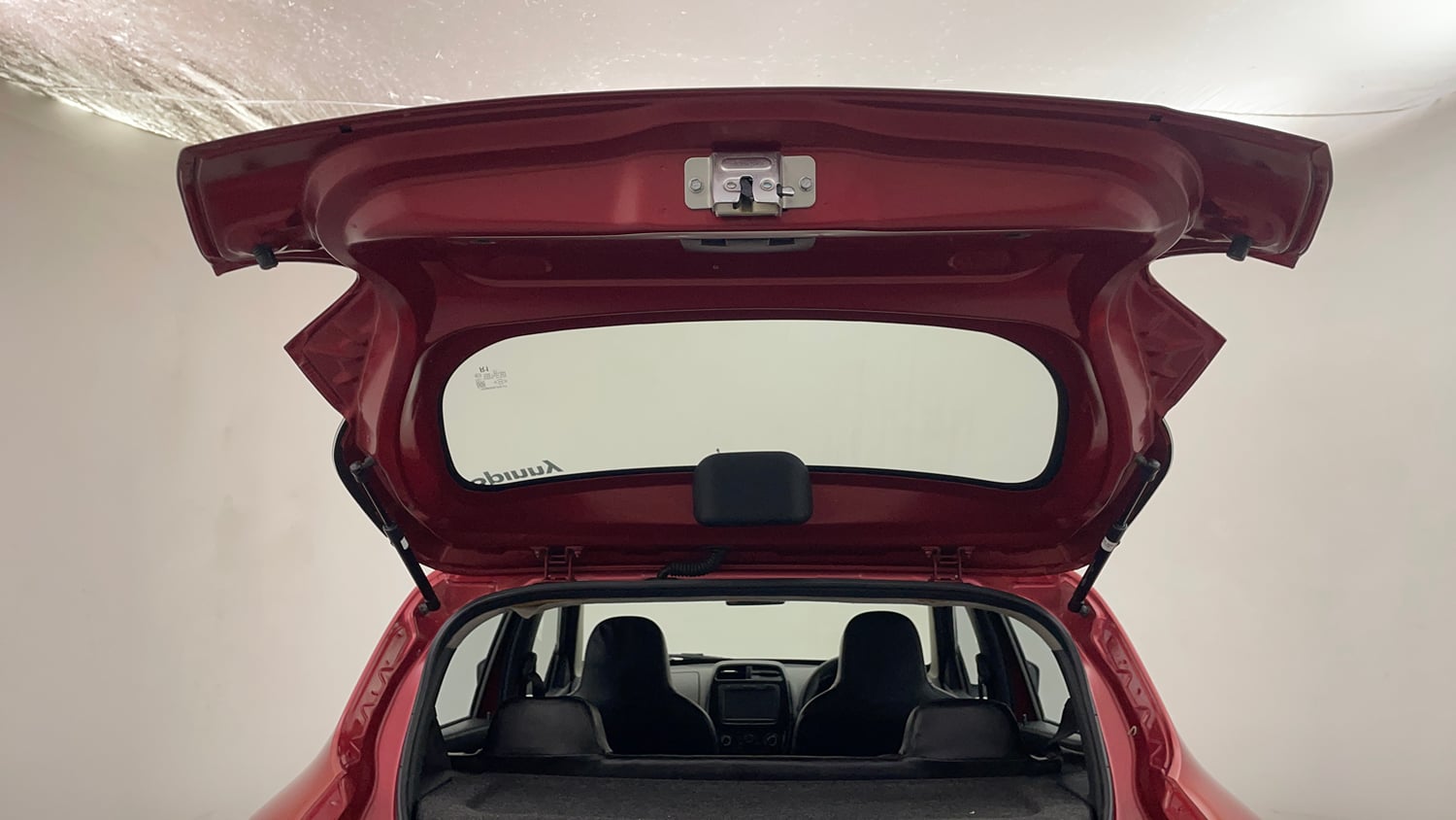Used 2016 Renault Kwid 1.0 RXT Petrol Manual interior DICKY DOOR OPEN VIEW