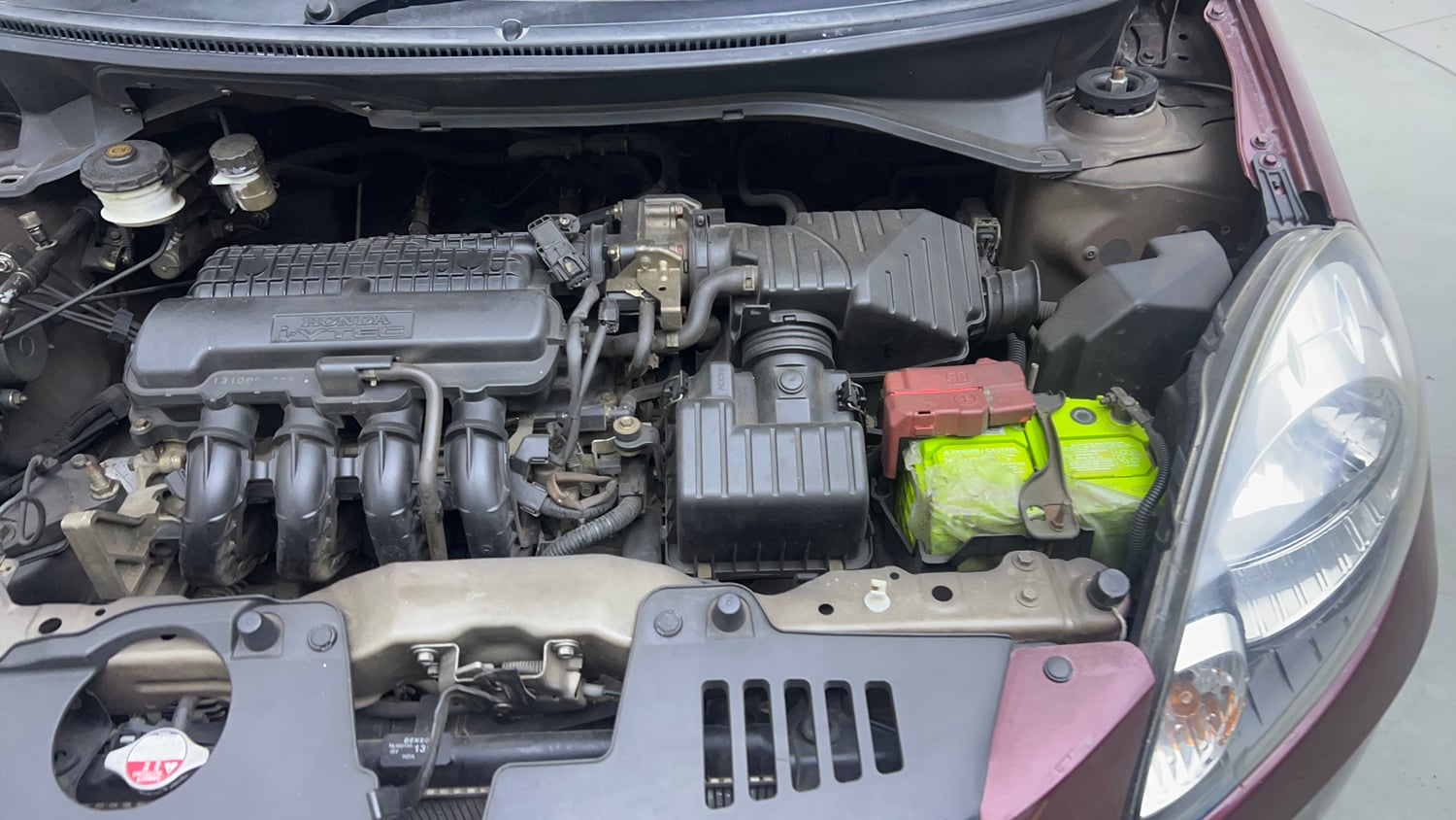 Used 2013 Honda Amaze 1.2 VX i-VTEC Petrol Manual engine ENGINE LEFT SIDE VIEW