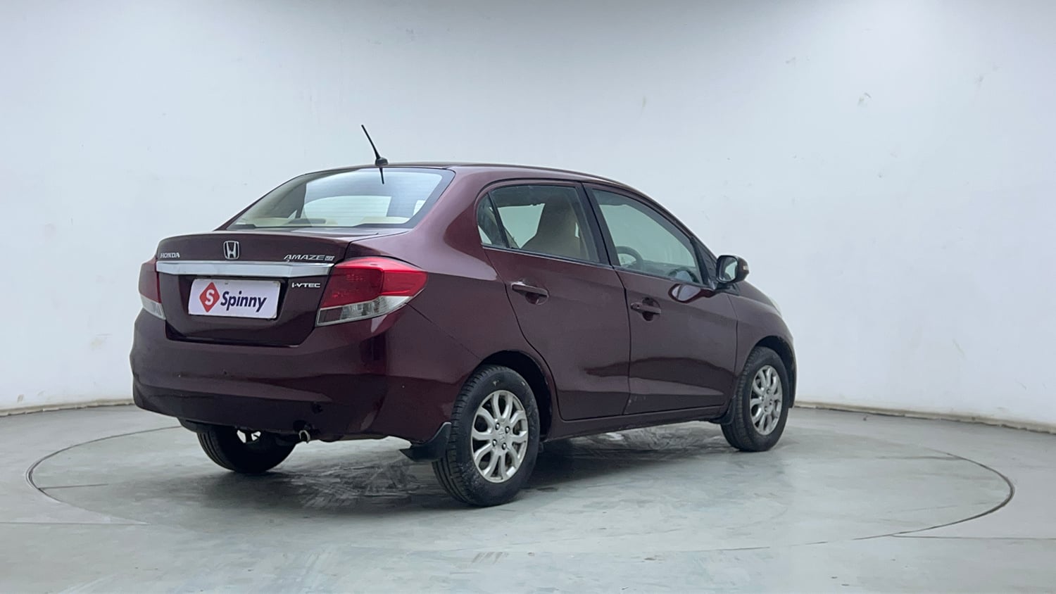Used 2013 Honda Amaze 1.2 VX i-VTEC Petrol Manual exterior RIGHT REAR CORNER VIEW