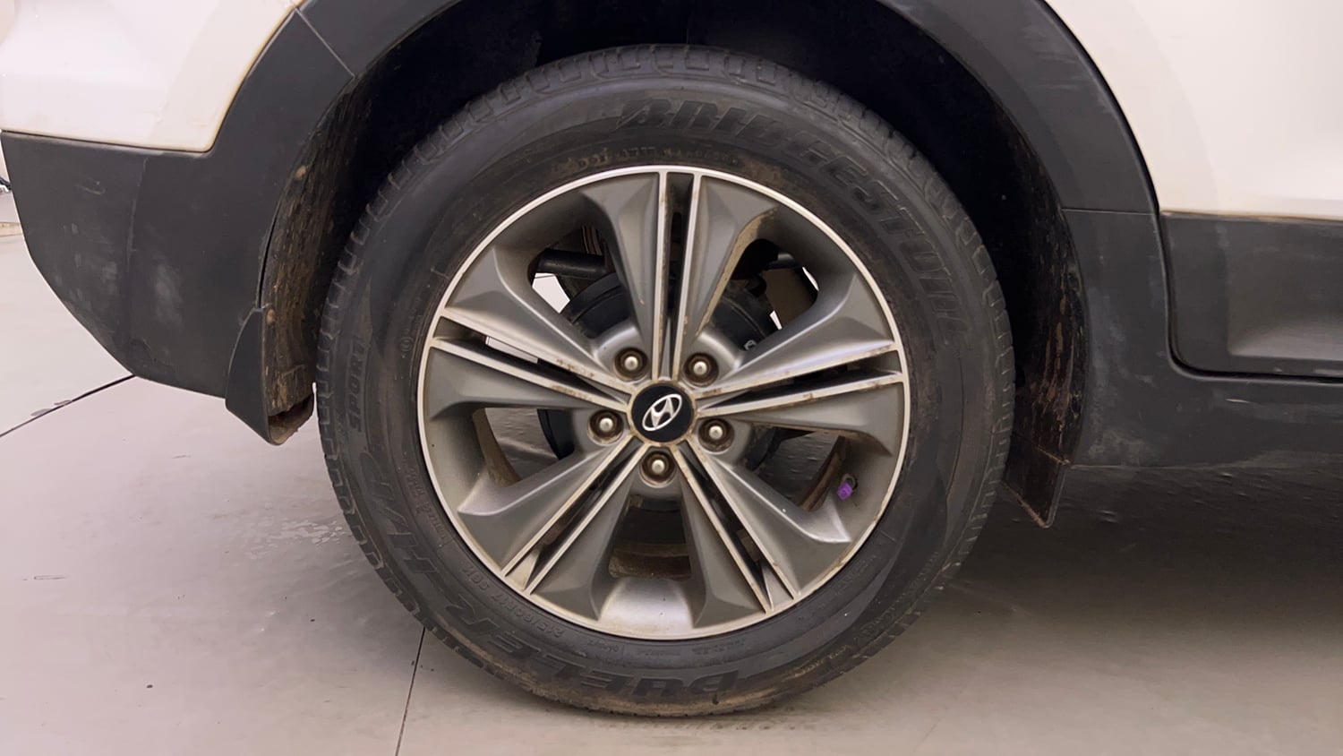 Used 2017 Hyundai Creta SX Plus 1.6 AT Petrol Petrol Automatic tyres RIGHT REAR TYRE RIM VIEW