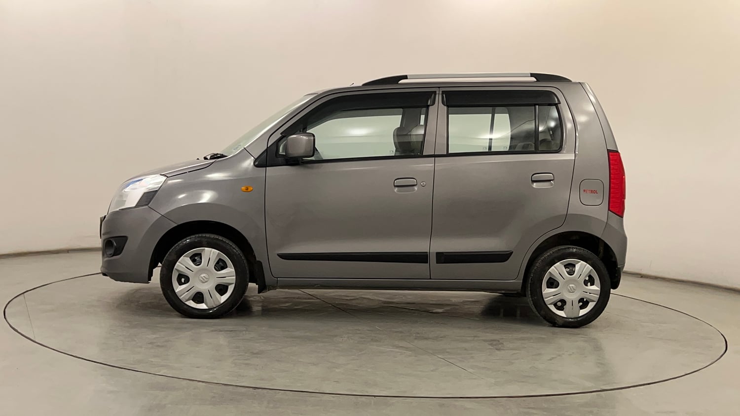 Used 2018 Maruti Suzuki Wagon R VXI Petrol Manual exterior LEFT SIDE VIEW