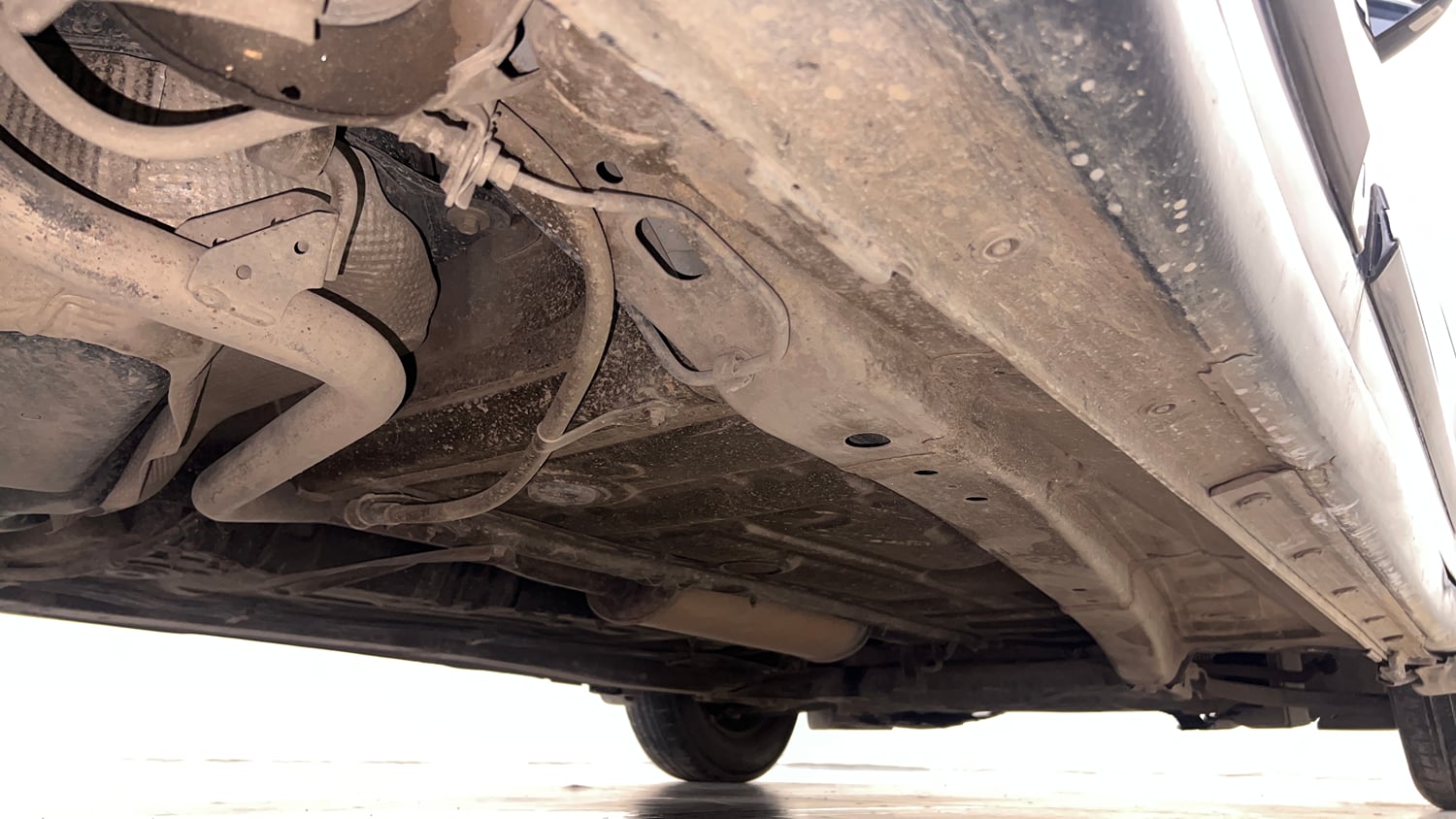 Used 2019 Maruti Suzuki Swift VXi AMT Petrol Automatic extra REAR RIGHT UNDERBODY VIEW