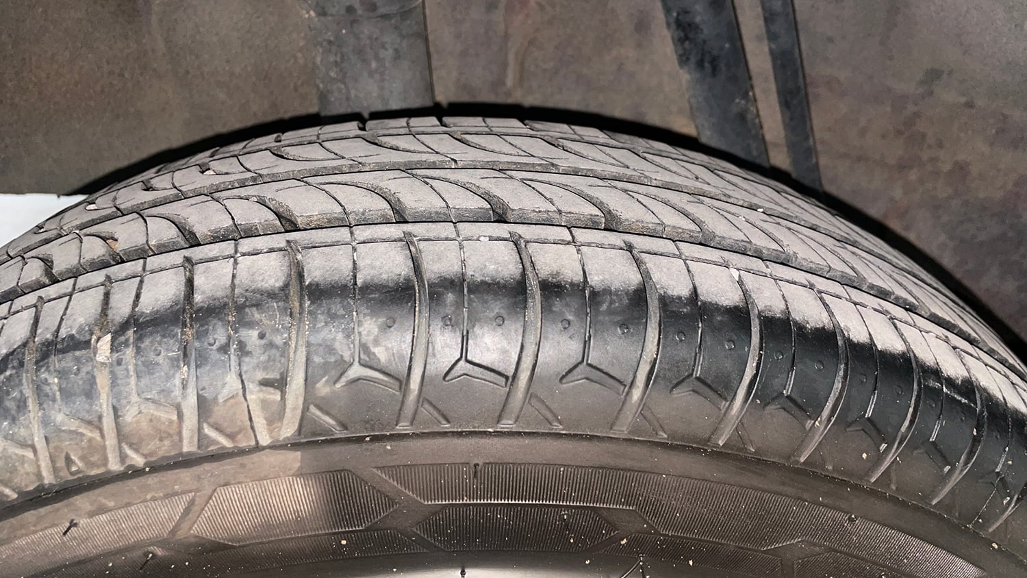 Used 2016 Renault Kwid 1.0 RXT Petrol Manual tyres RIGHT REAR TYRE TREAD VIEW