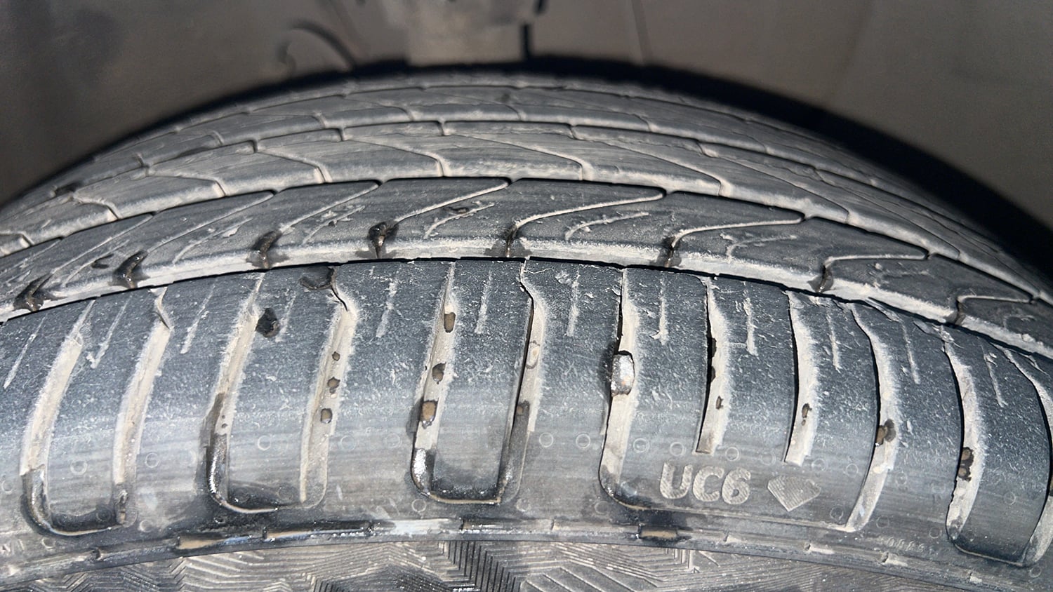 Used 2017 Hyundai Elite i20 Asta 1.2 (O) Petrol Manual tyres RIGHT FRONT TYRE TREAD VIEW