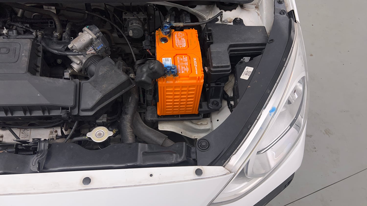 Used 2022 Hyundai Santro Era Executive Petrol Manual engine ENGINE LEFT SIDE VIEW