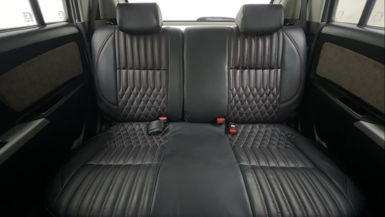 Used 2016 Maruti Suzuki Wagon R 1.0 VXI AMT Petrol Automatic interior REAR SEAT CONDITION VIEW