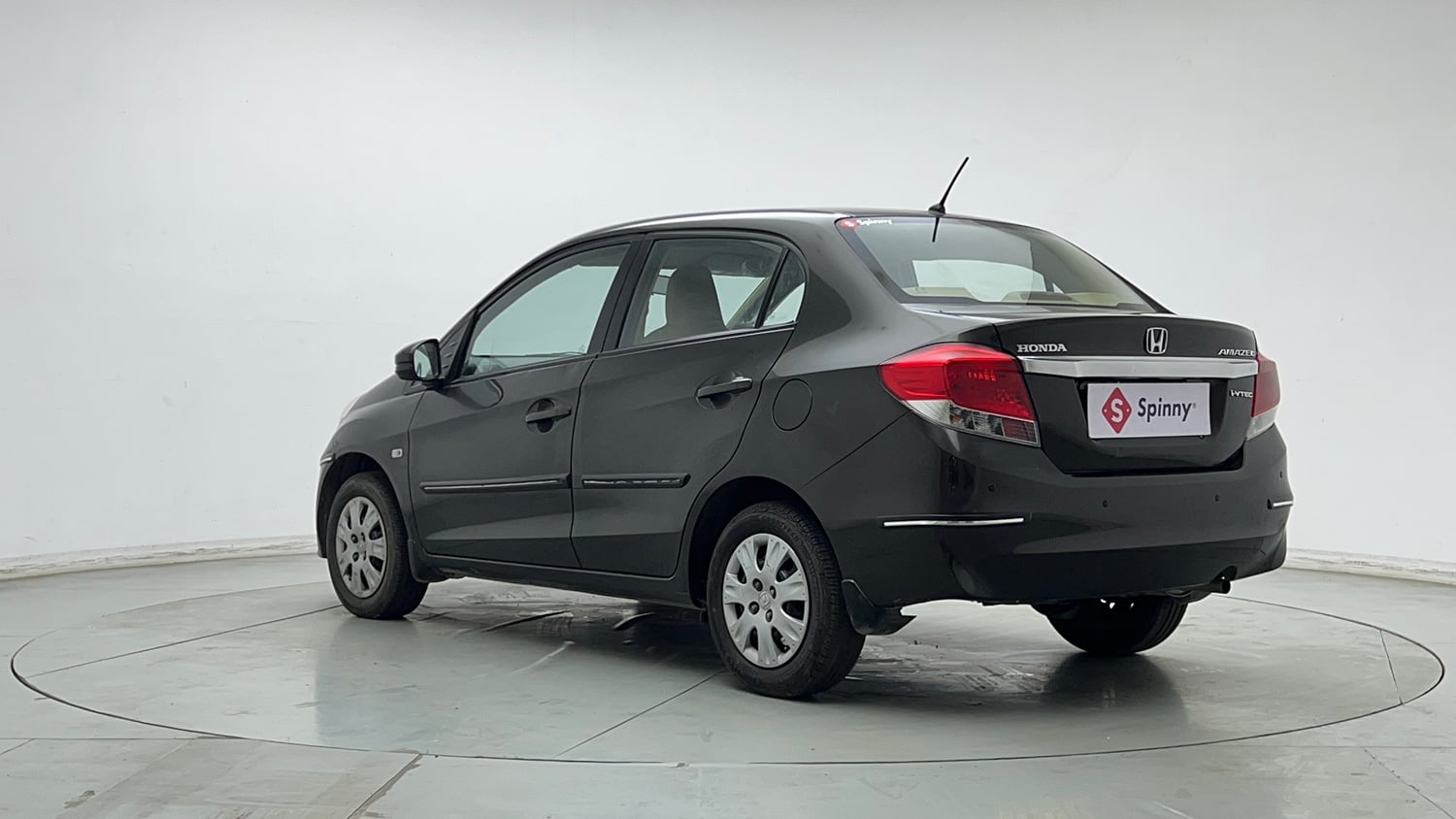 Used 2016 Honda Amaze 1.2 S AT i-VTEC Petrol Automatic exterior LEFT REAR CORNER VIEW