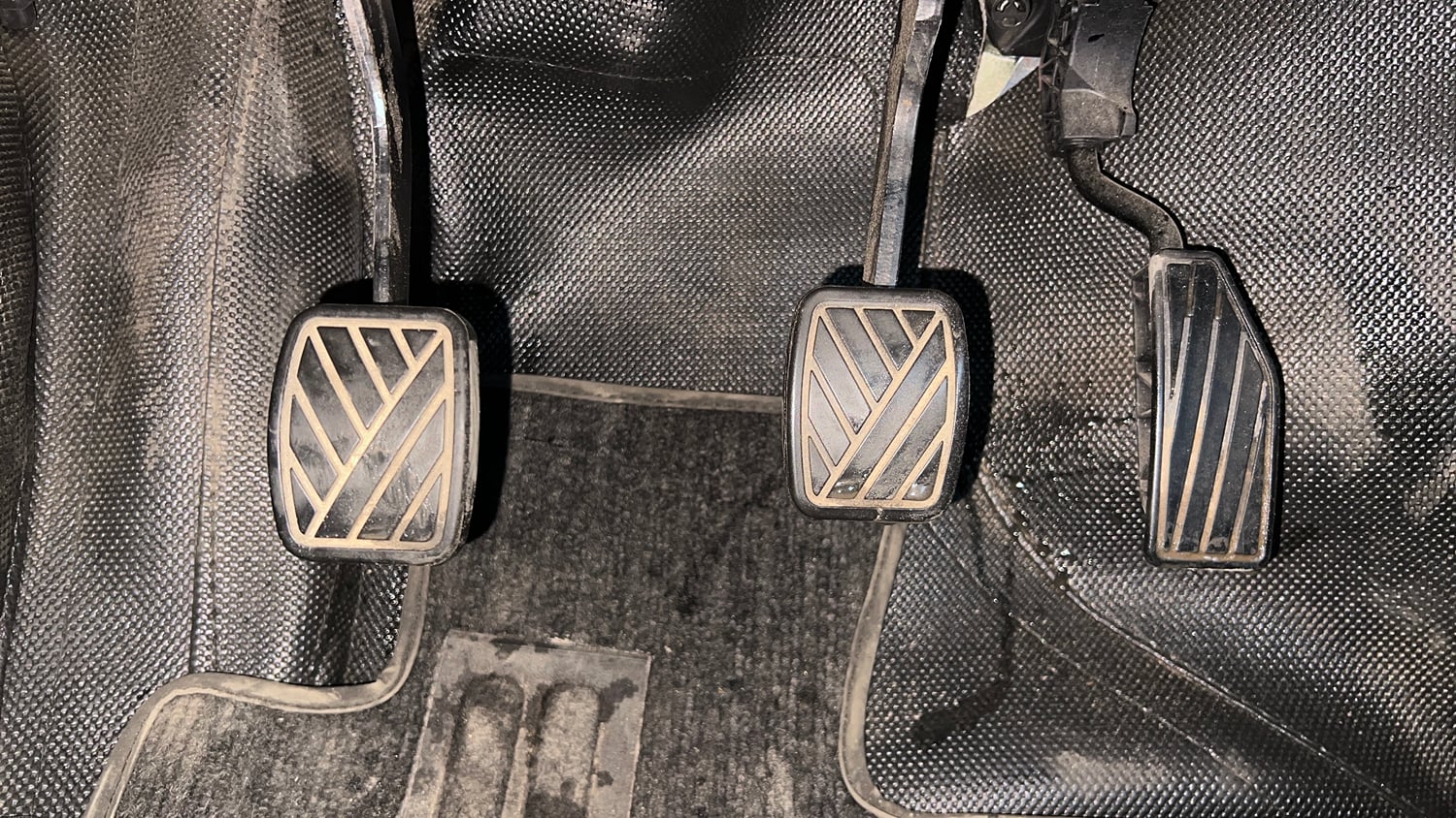Used 2022 Maruti Suzuki Celerio VXi Petrol Manual interior PEDALS VIEW