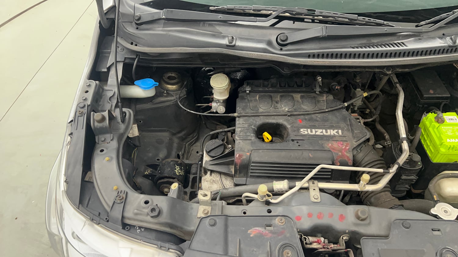 Used 2013 Maruti Suzuki Wagon R Stingray VXi Petrol Manual engine ENGINE RIGHT SIDE VIEW