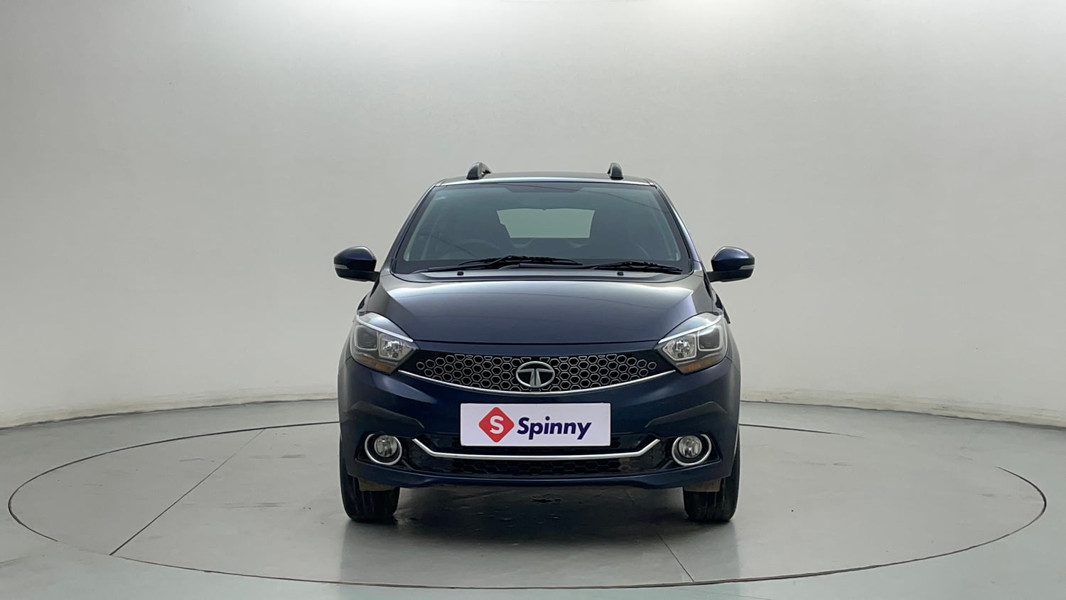 Used 2019 Tata Tigor Revotron XZA+ Petrol Automatic exterior FRONT VIEW