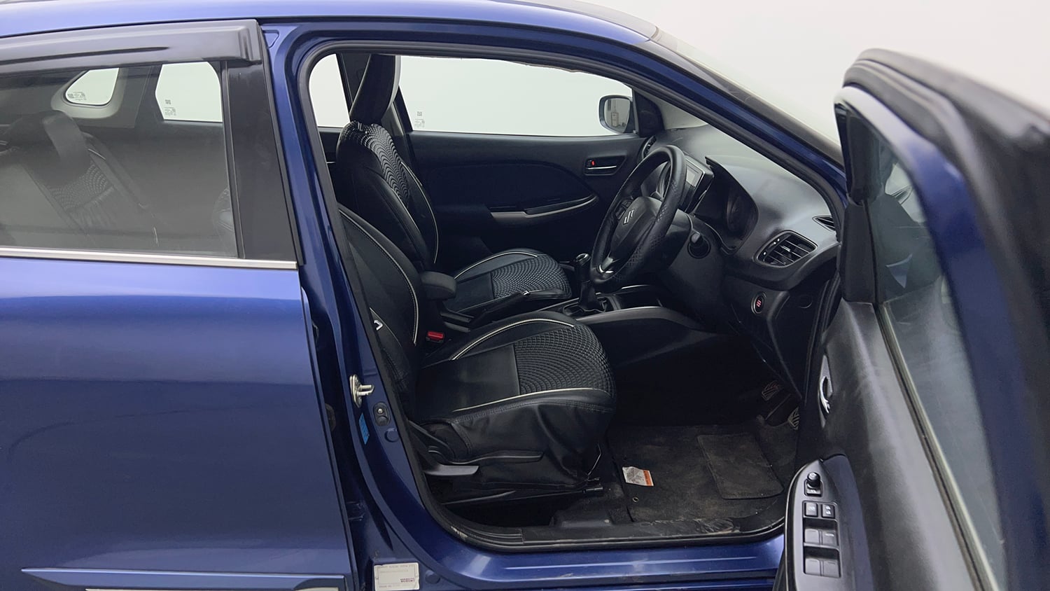 Used 2019 Maruti Suzuki Baleno Zeta Petrol Manual interior RIGHT SIDE FRONT DOOR CABIN VIEW