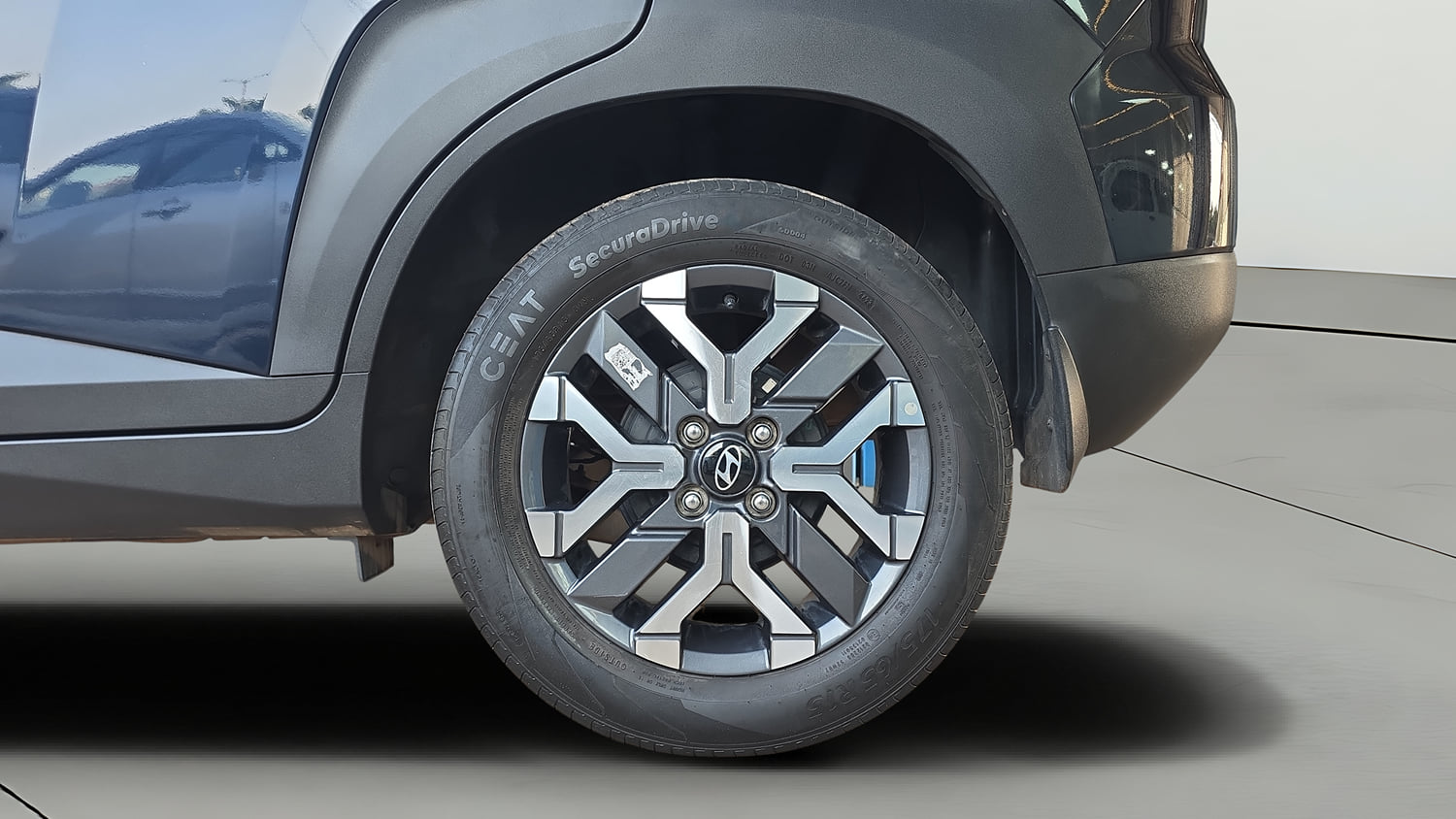Used 2023 Hyundai Exter SX (O) Connect 1.2 AMT Petrol Automatic tyres LEFT REAR TYRE RIM VIEW
