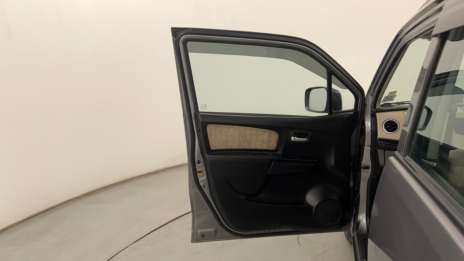 Used 2018 Maruti Suzuki Wagon R VXI Petrol Manual interior LEFT FRONT DOOR OPEN VIEW