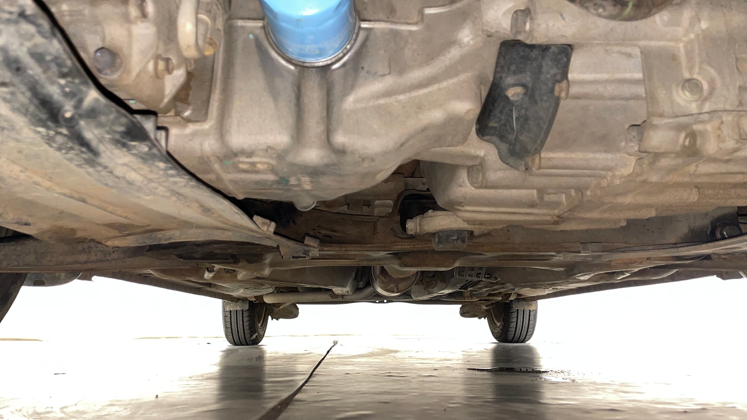 Used 2016 Honda Amaze 1.2 S AT i-VTEC Petrol Automatic extra FRONT LEFT UNDERBODY VIEW