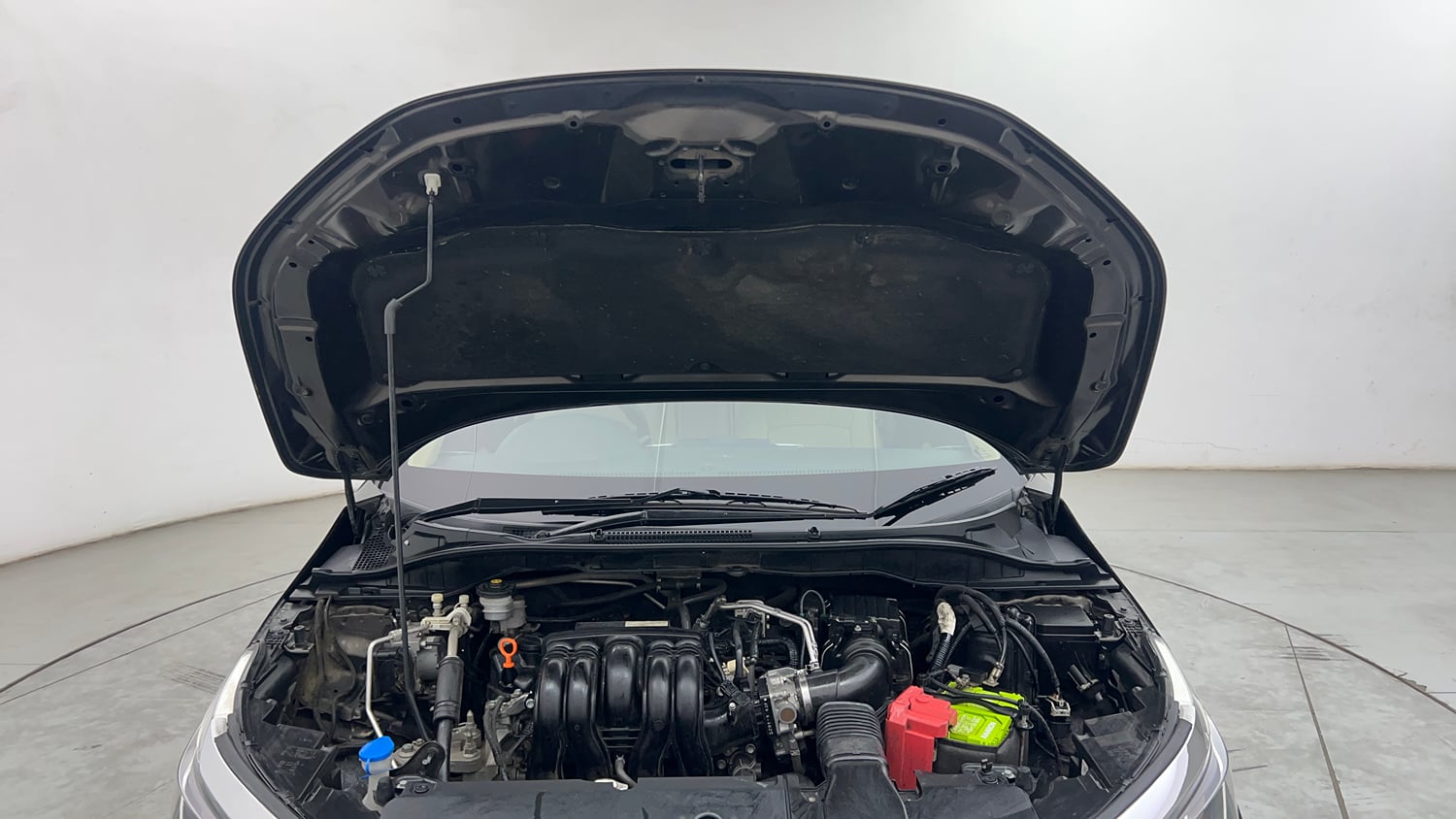 Used 2022 Honda City V Petrol Petrol Manual engine ENGINE & BONNET OPEN FRONT VIEW