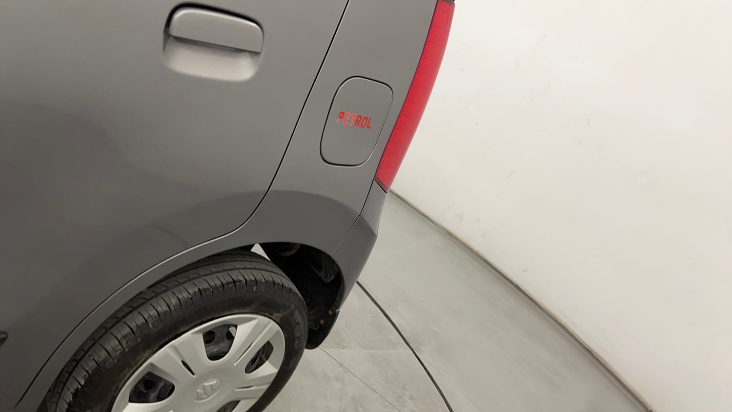 Used 2018 Maruti Suzuki Wagon R VXI Petrol Manual dents MINOR SCRATCH