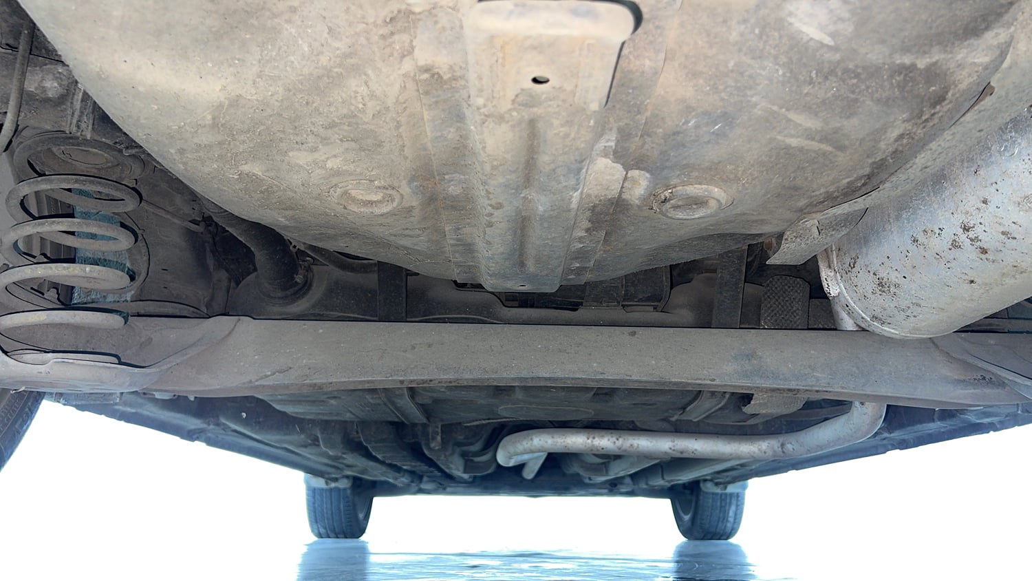 Used 2017 Hyundai Elite i20 Asta 1.2 (O) Petrol Manual extra REAR UNDERBODY VIEW (TAKEN FROM REAR)
