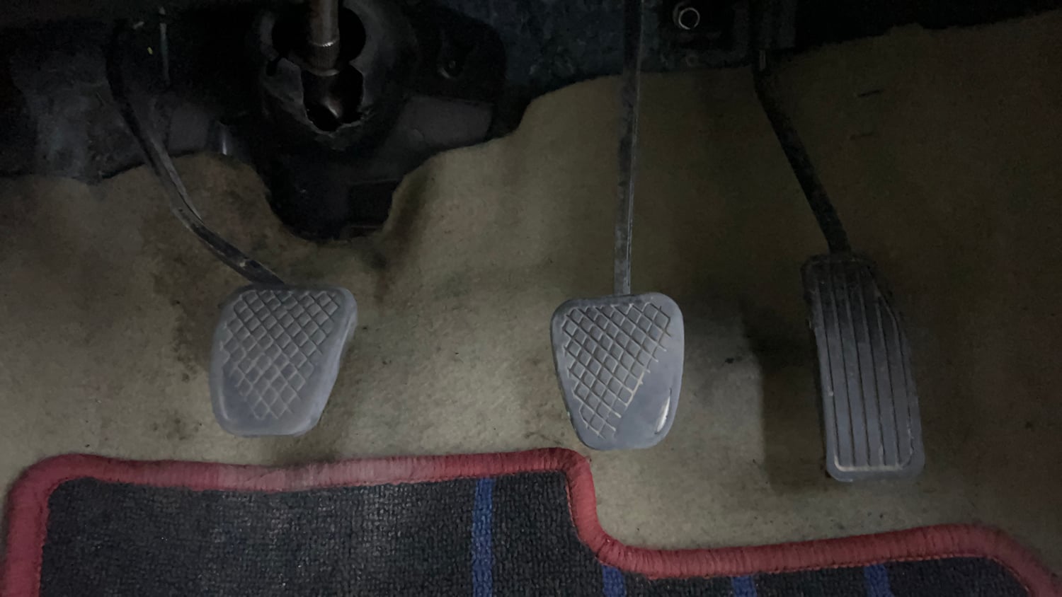 Used 2013 Honda Amaze 1.2 VX i-VTEC Petrol Manual interior PEDALS VIEW
