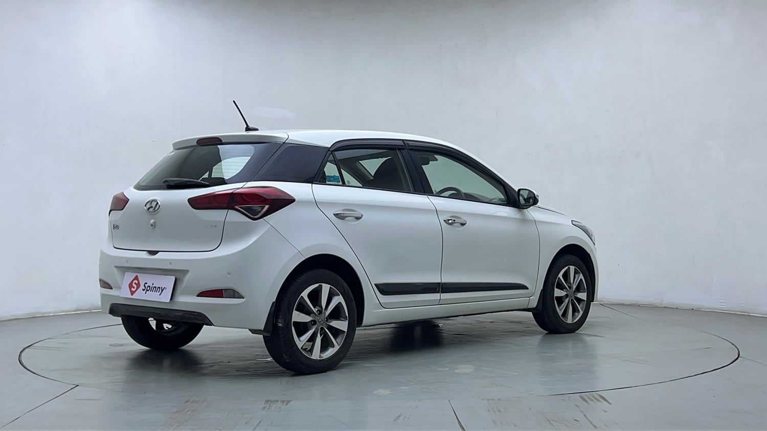 Used 2017 Hyundai Elite i20 Asta 1.2 (O) Petrol Manual exterior RIGHT REAR CORNER VIEW