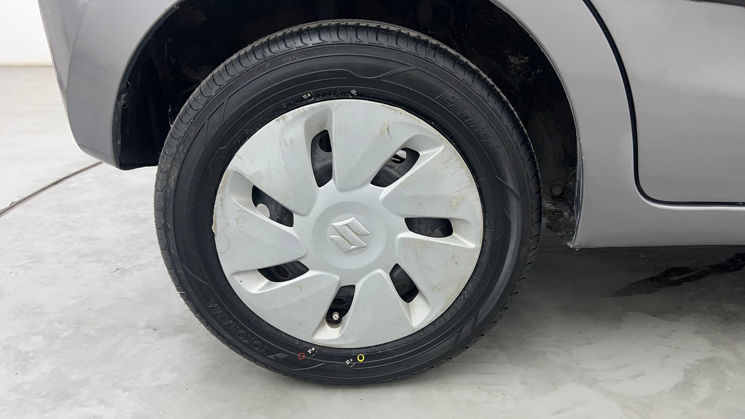 Used 2017 Maruti Suzuki Celerio ZXI (O) AMT Petrol Automatic tyres RIGHT REAR TYRE RIM VIEW