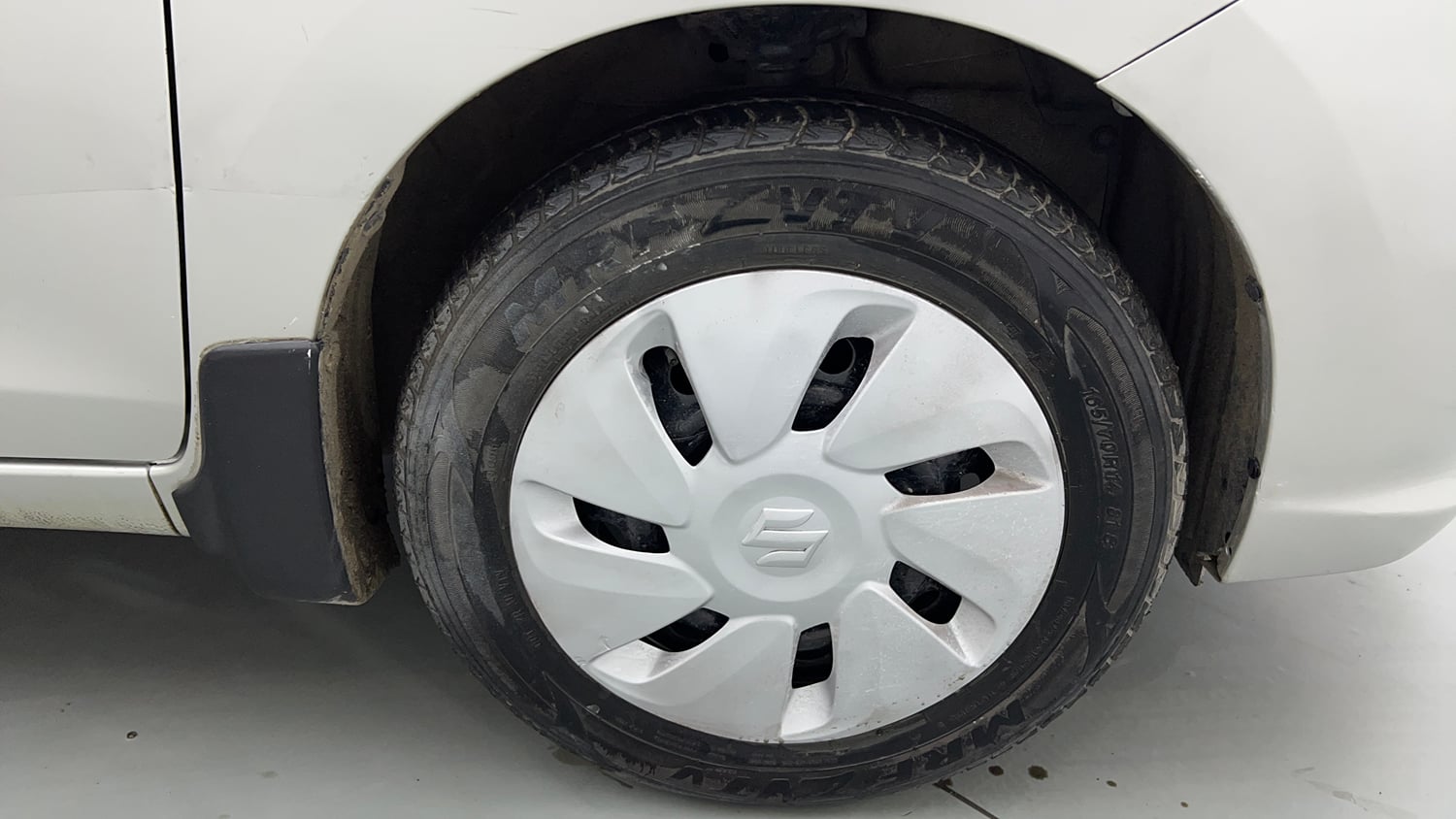 Used 2018 Maruti Suzuki Celerio ZXi AMT Petrol Automatic tyres RIGHT FRONT TYRE RIM VIEW