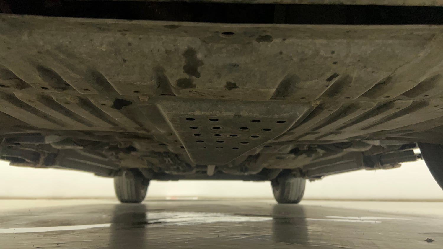 Used 2022 Tata Harrier XZA Plus Dark Edition Diesel Automatic extra FRONT LEFT UNDERBODY VIEW
