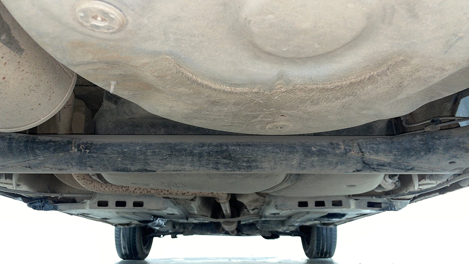 Used 2016 Volkswagen Polo Comfortline 1.2L (P) Petrol Manual extra REAR UNDERBODY VIEW (TAKEN FROM REAR)