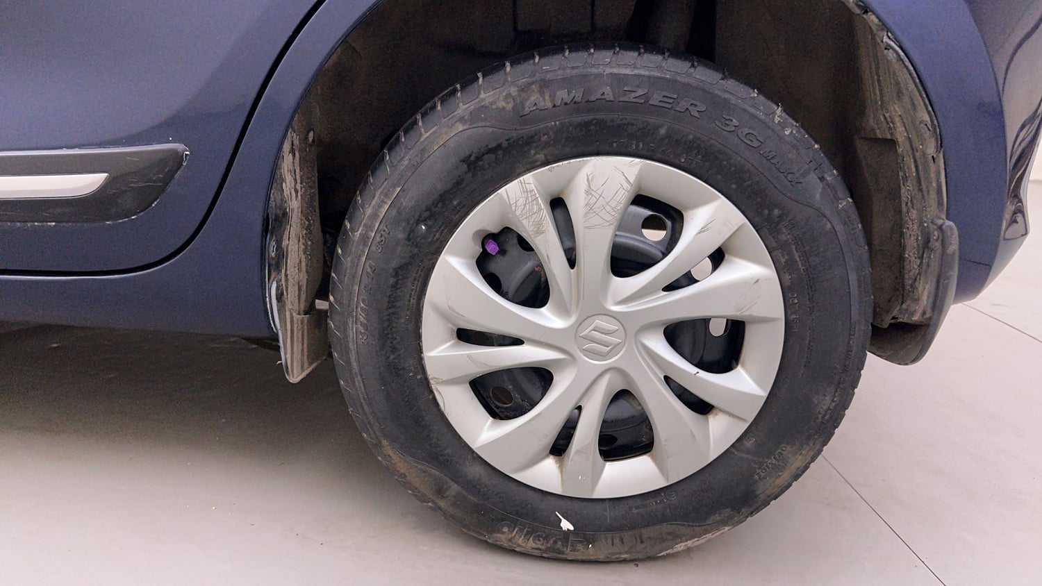 Used 2019 Maruti Suzuki Swift VXi AMT Petrol Automatic tyres LEFT REAR TYRE RIM VIEW