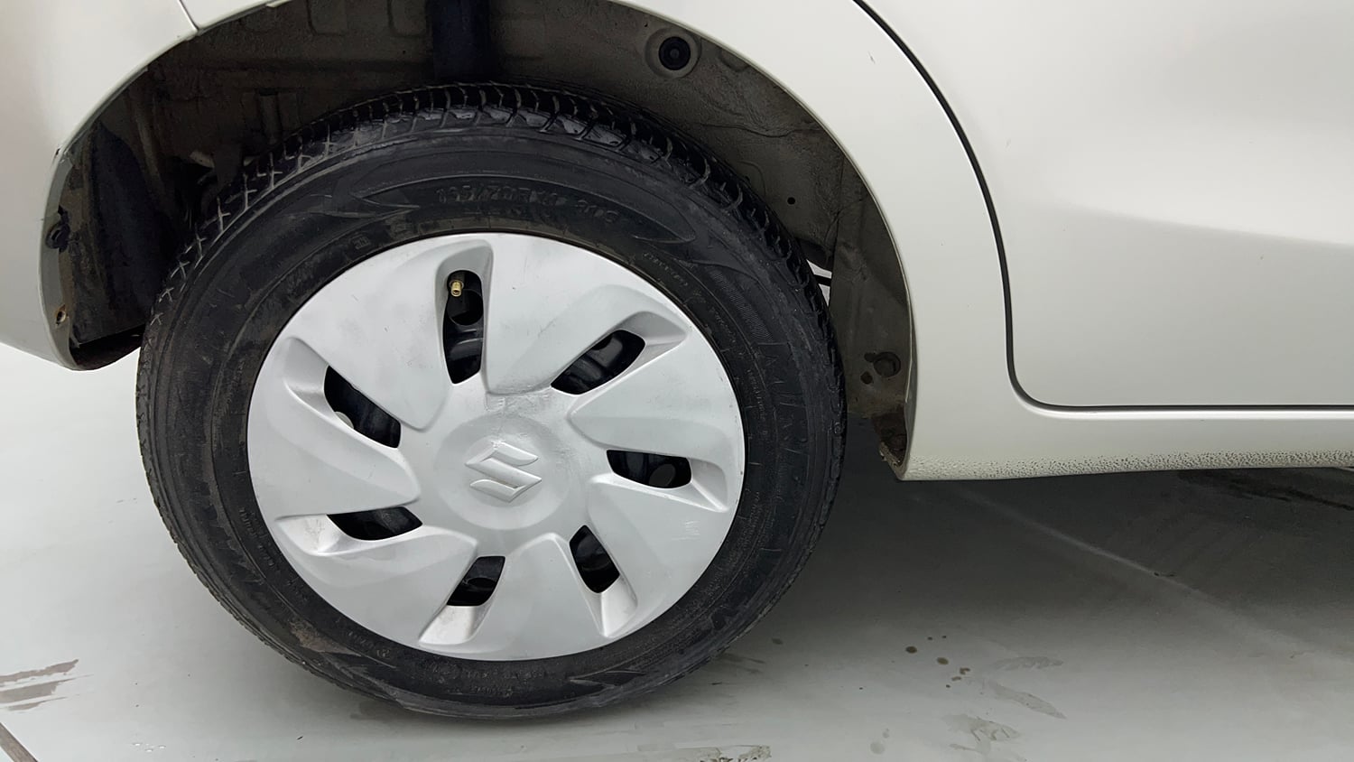 Used 2018 Maruti Suzuki Celerio ZXi AMT Petrol Automatic tyres RIGHT REAR TYRE RIM VIEW