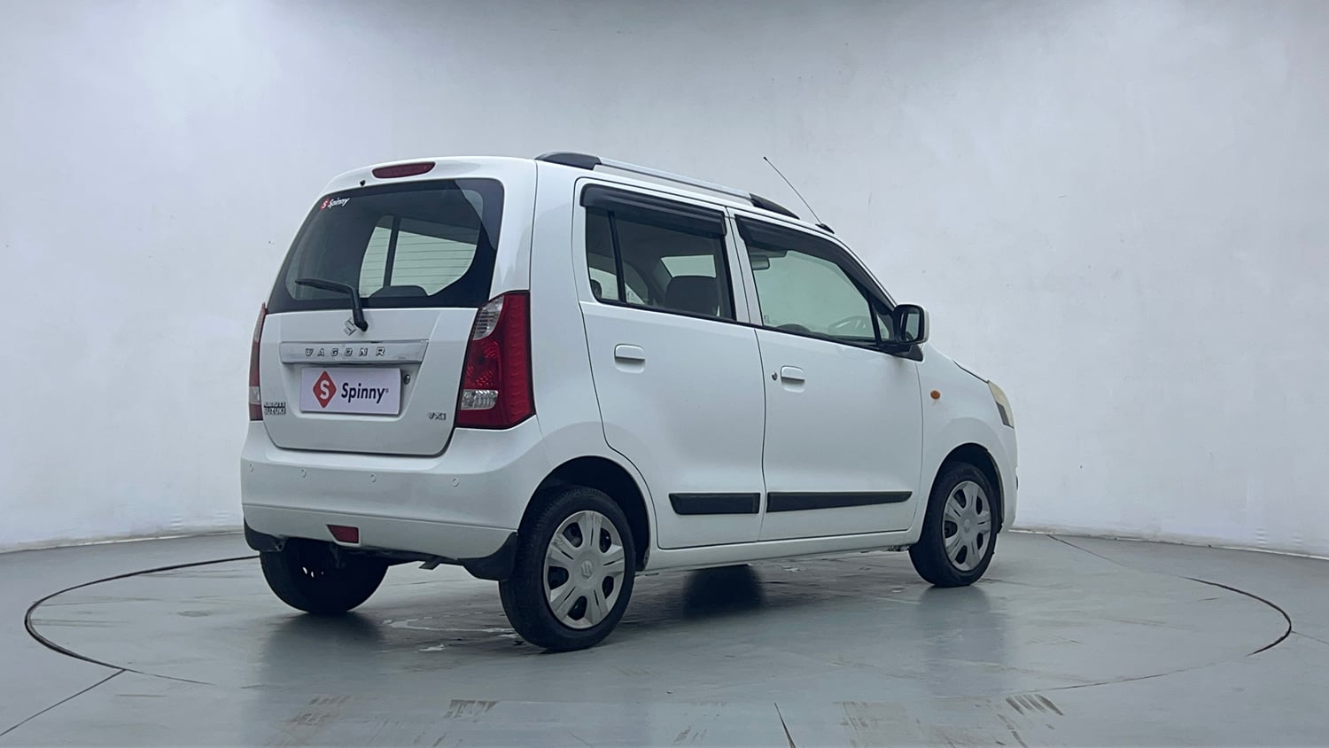Used 2014 Maruti Suzuki Wagon R VXI Petrol Manual exterior RIGHT REAR CORNER VIEW