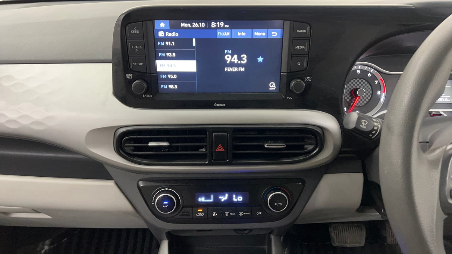 Used 2020 Hyundai Grand i10 Nios Sportz AMT 1.2 Kappa VTVT Petrol Automatic interior MUSIC SYSTEM & AC CONTROL VIEW