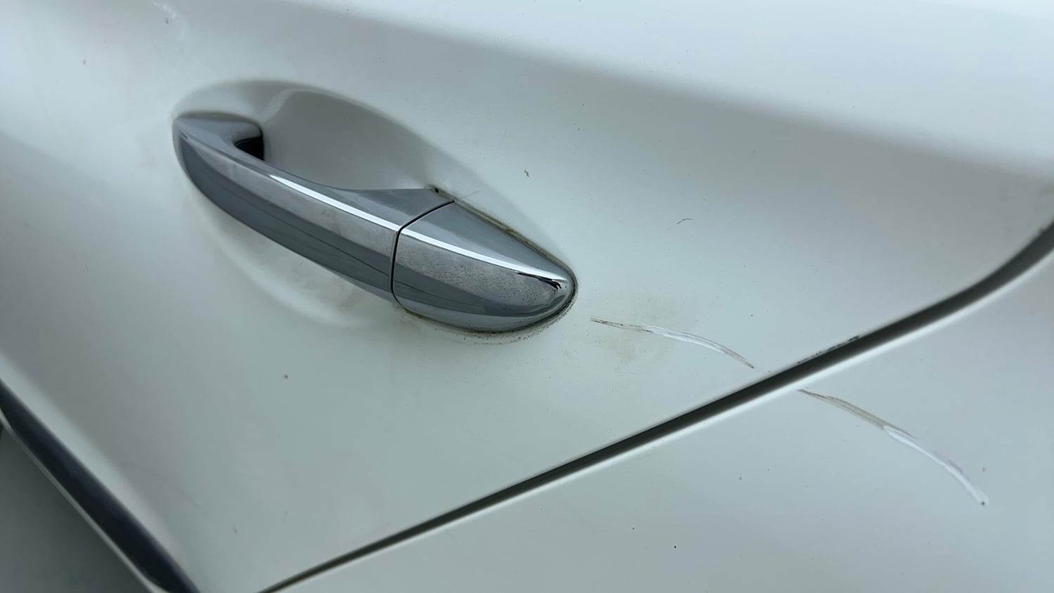 Used 2017 Hyundai Elite i20 Asta 1.2 (O) Petrol Manual dents MINOR SCRATCH