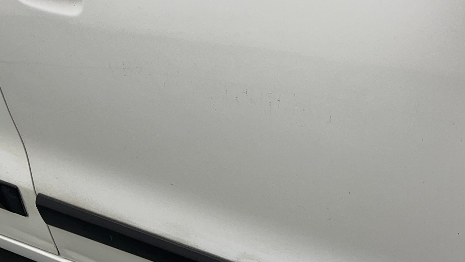 Used 2016 Maruti Suzuki Wagon R 1.0 VXI AMT Petrol Automatic dents MINOR DENT