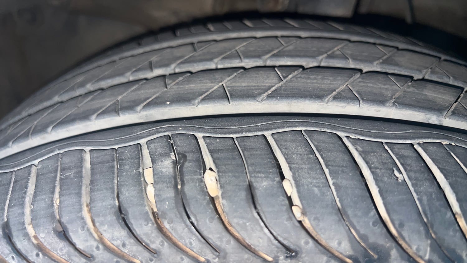 Used 2017 Honda City VX CVT Petrol Petrol Automatic tyres LEFT FRONT TYRE TREAD VIEW