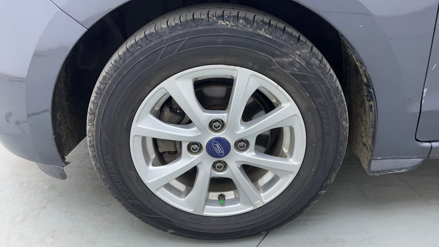 Used 2019 Ford Figo Titanium 1.2 Ti-VCT MT Petrol Manual tyres LEFT FRONT TYRE RIM VIEW
