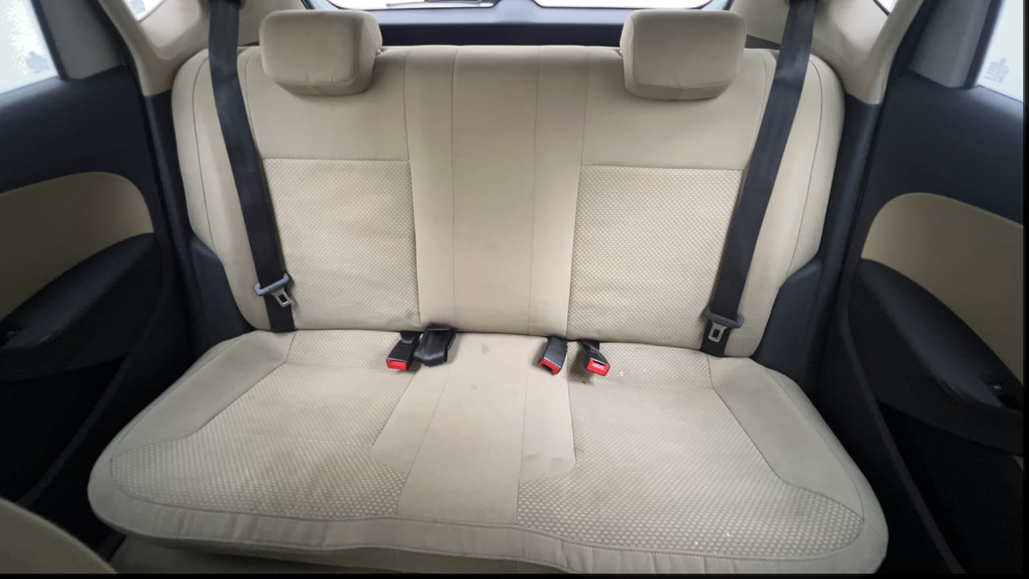 Used 2014 Volkswagen Polo Highline1.2L (P) Petrol Manual interior REAR SEAT CONDITION VIEW