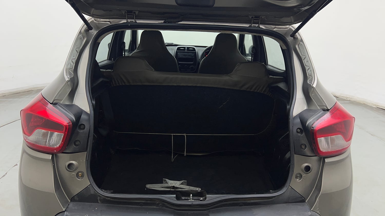 Used 2017 Renault Kwid 1.0 RXL AMT Petrol Automatic interior DICKY INSIDE VIEW