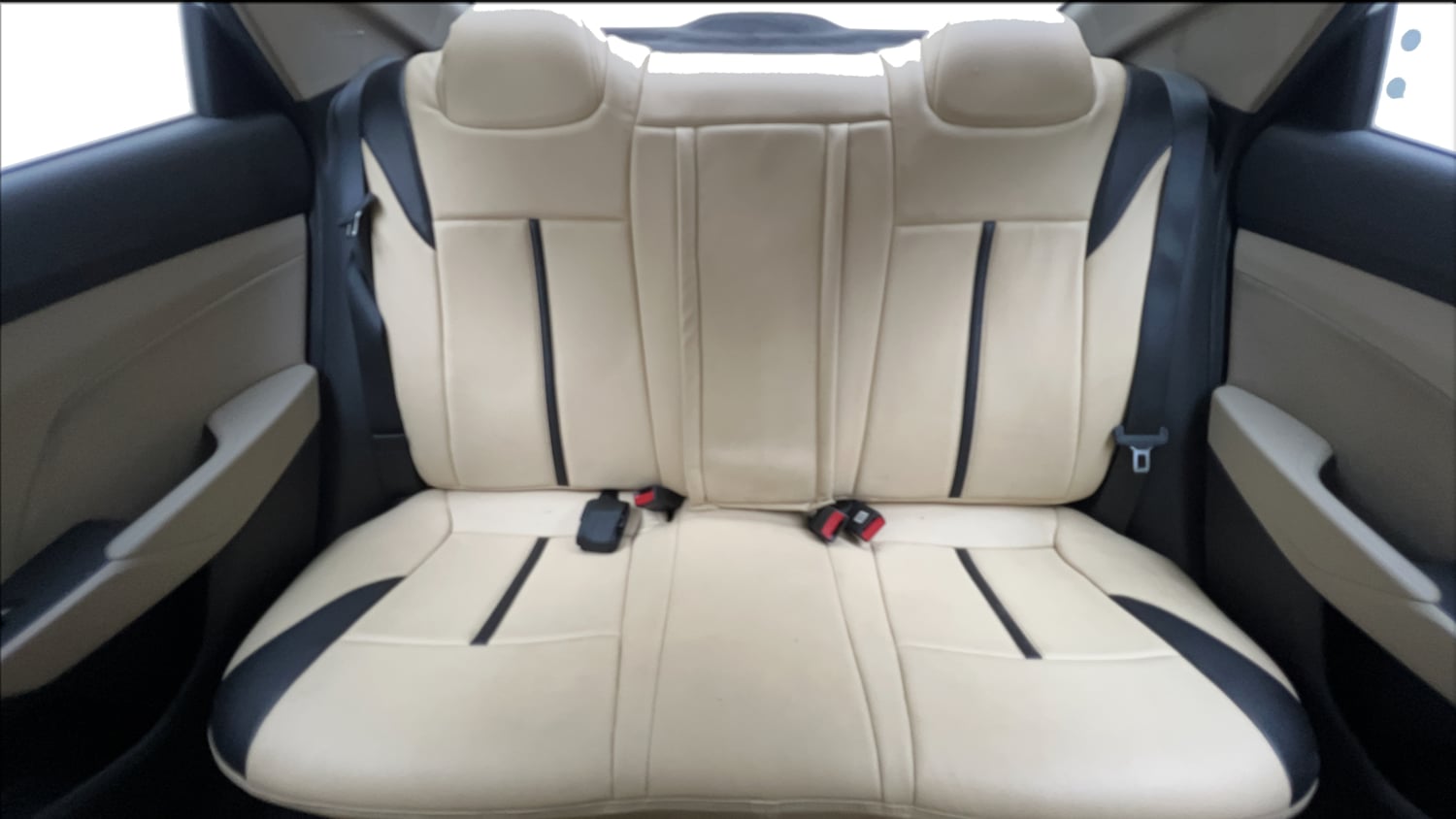 Used 2019 Hyundai Verna EX 1.4 VTVT Petrol Manual interior REAR SEAT CONDITION VIEW