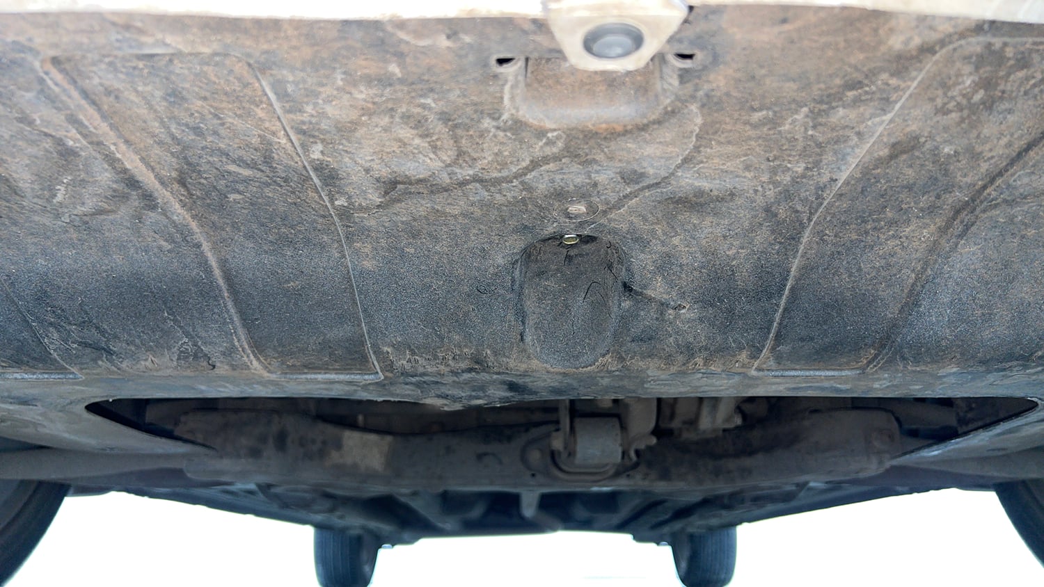 Used 2017 Hyundai Elite i20 Asta 1.2 (O) Petrol Manual extra FRONT LEFT UNDERBODY VIEW