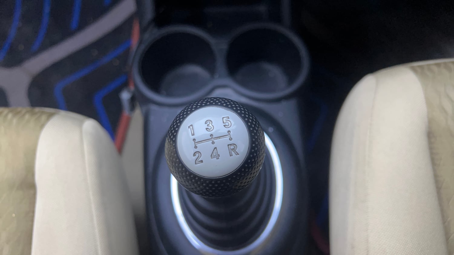 Used 2013 Honda Amaze 1.2 VX i-VTEC Petrol Manual interior GEAR  KNOB VIEW